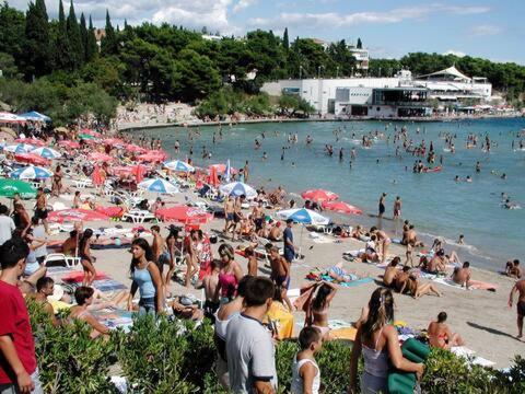 Studio At Bacvice Beach Split Extérieur photo